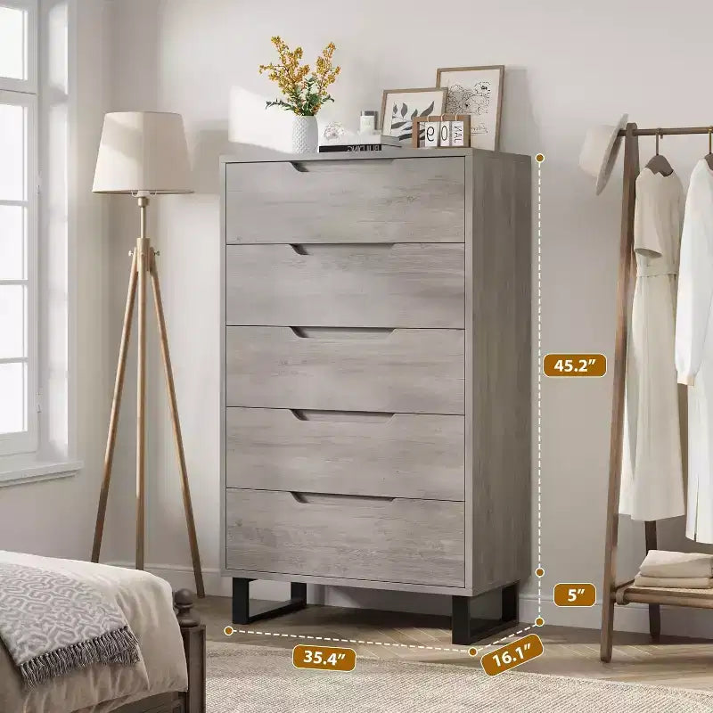 Comodino alto elegante a colonna con 5 ampi cassetti