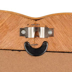 Specchio da parete con cornice in rattan smerlata