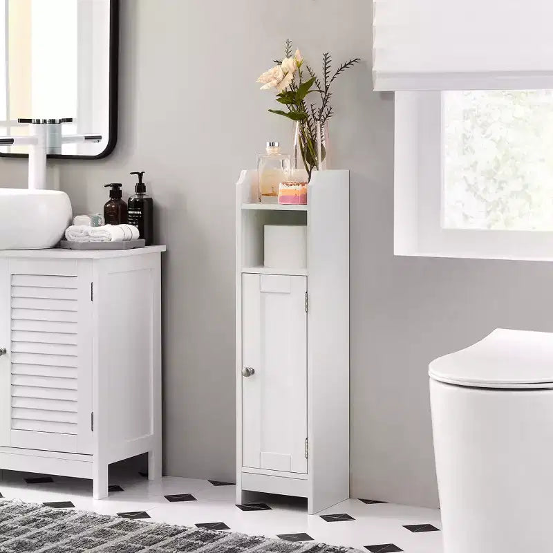 Mobiletto salvaspazio da bagno stretto con ripiani regolabili e anta, Organizzatore da pavimento per carta igienica e articoli da toeletta, Design anti-ribaltamento