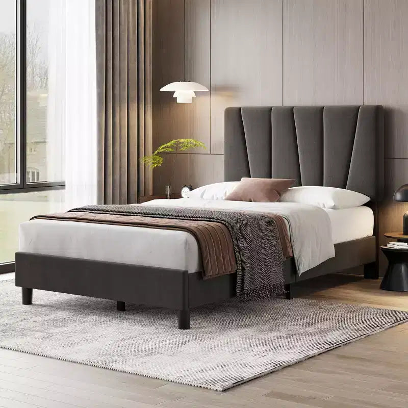 Struttura letto con testiera regolabile, giroletto in lino imbottito Full con robuste doghe in legno