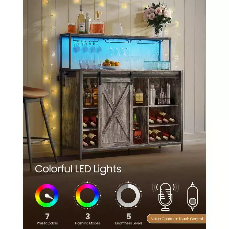 Mobile da caffè con illuminazione LED intelligente, ante scorrevoli a fienile, ganci a S, portabottiglie