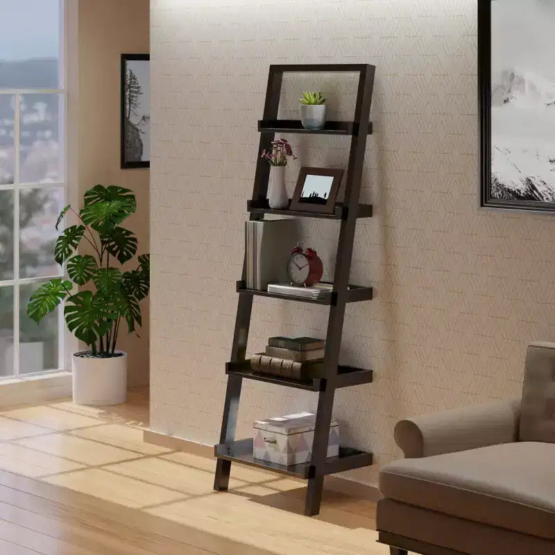 Scaffale obliquo Bellamy da 69.36" Nero - Winsome: 5 ripiani, salvaspazio, legno massello, libreria da fissare a parete
